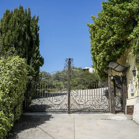 Letizia Villa